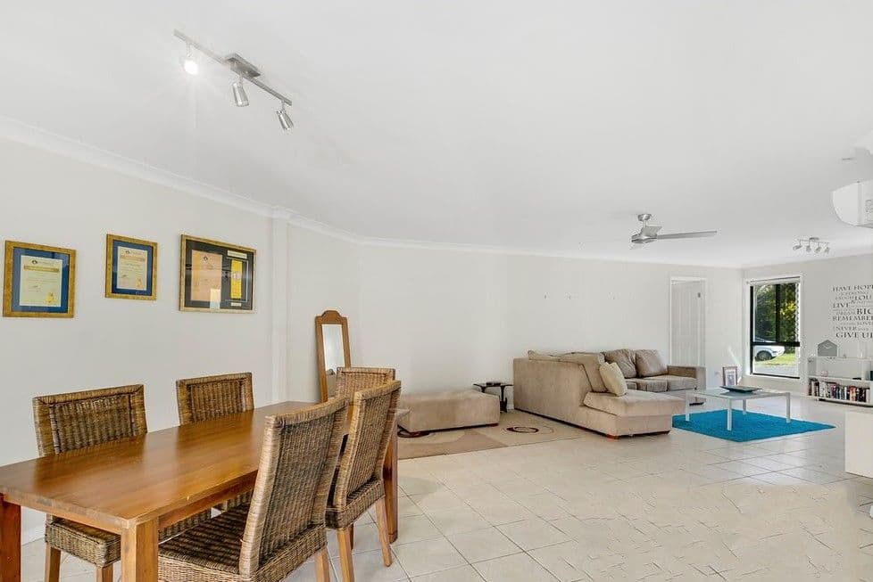 1 Marybeth Crescent, Molendinar QLD 4214, Molendinar - Thumbnail 6