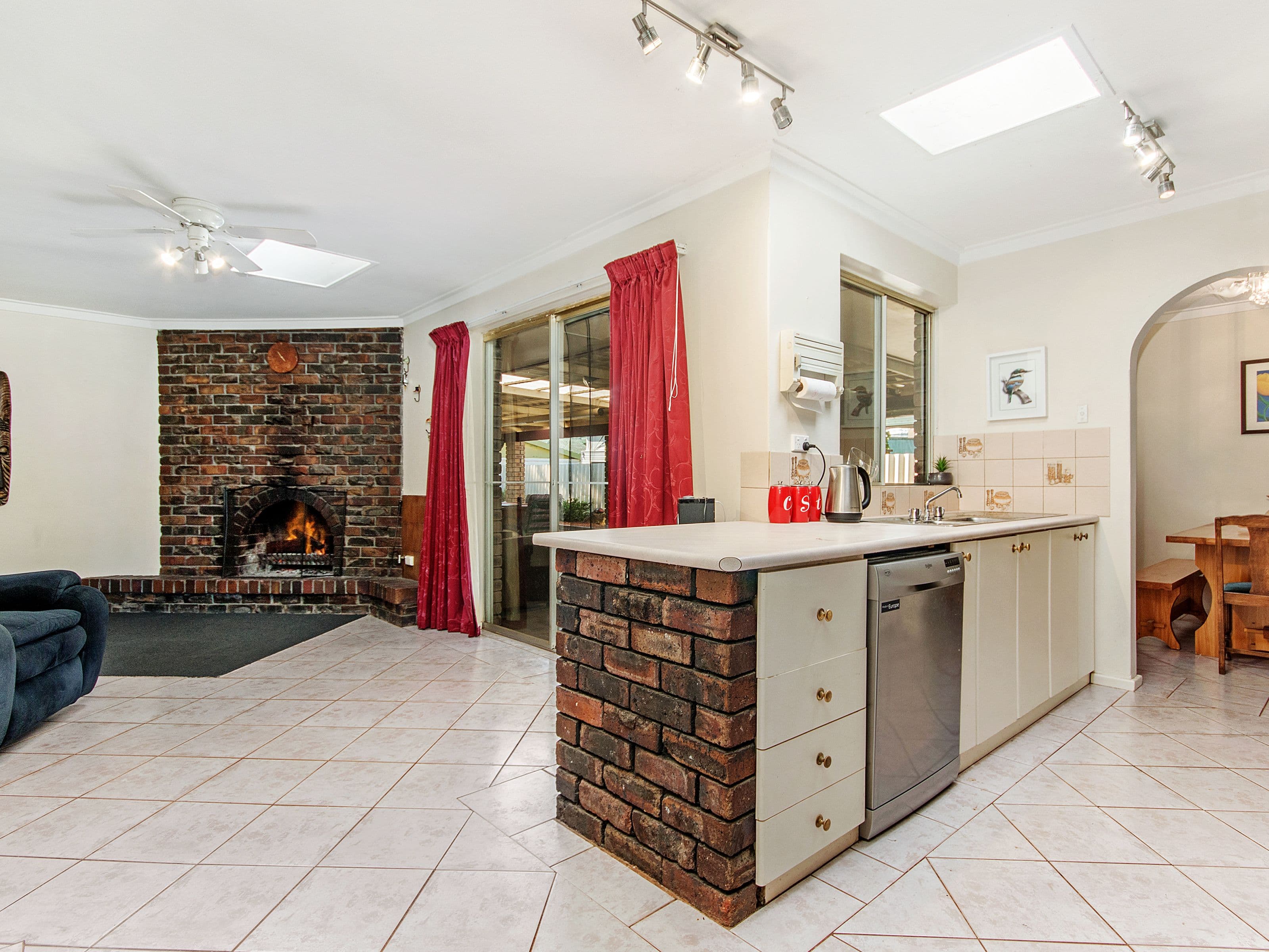 6 Malbeling Close, Hillman WA 6168, Hillman - Thumbnail 4