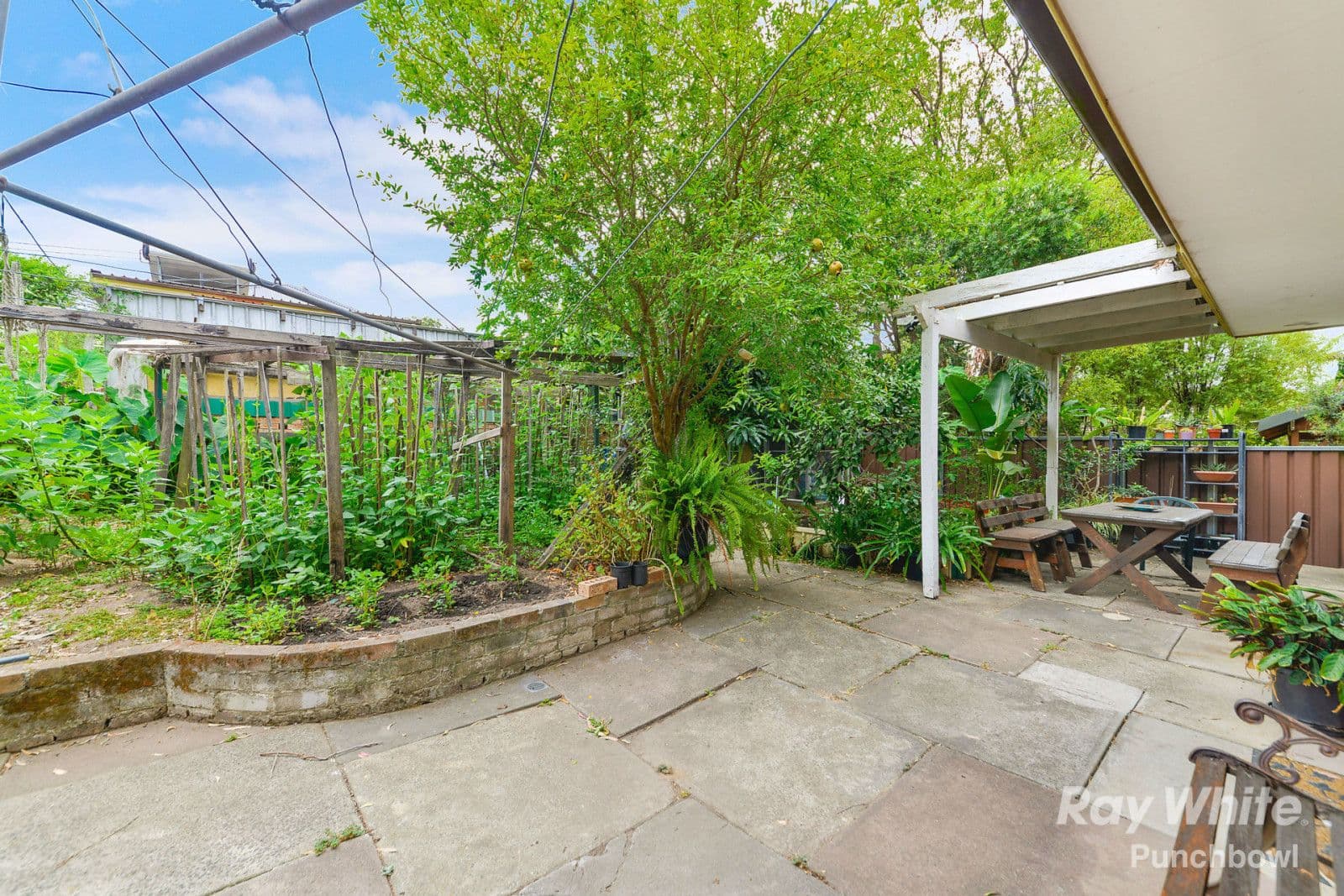 24 Sylvester Avenue, Roselands - Thumbnail 7