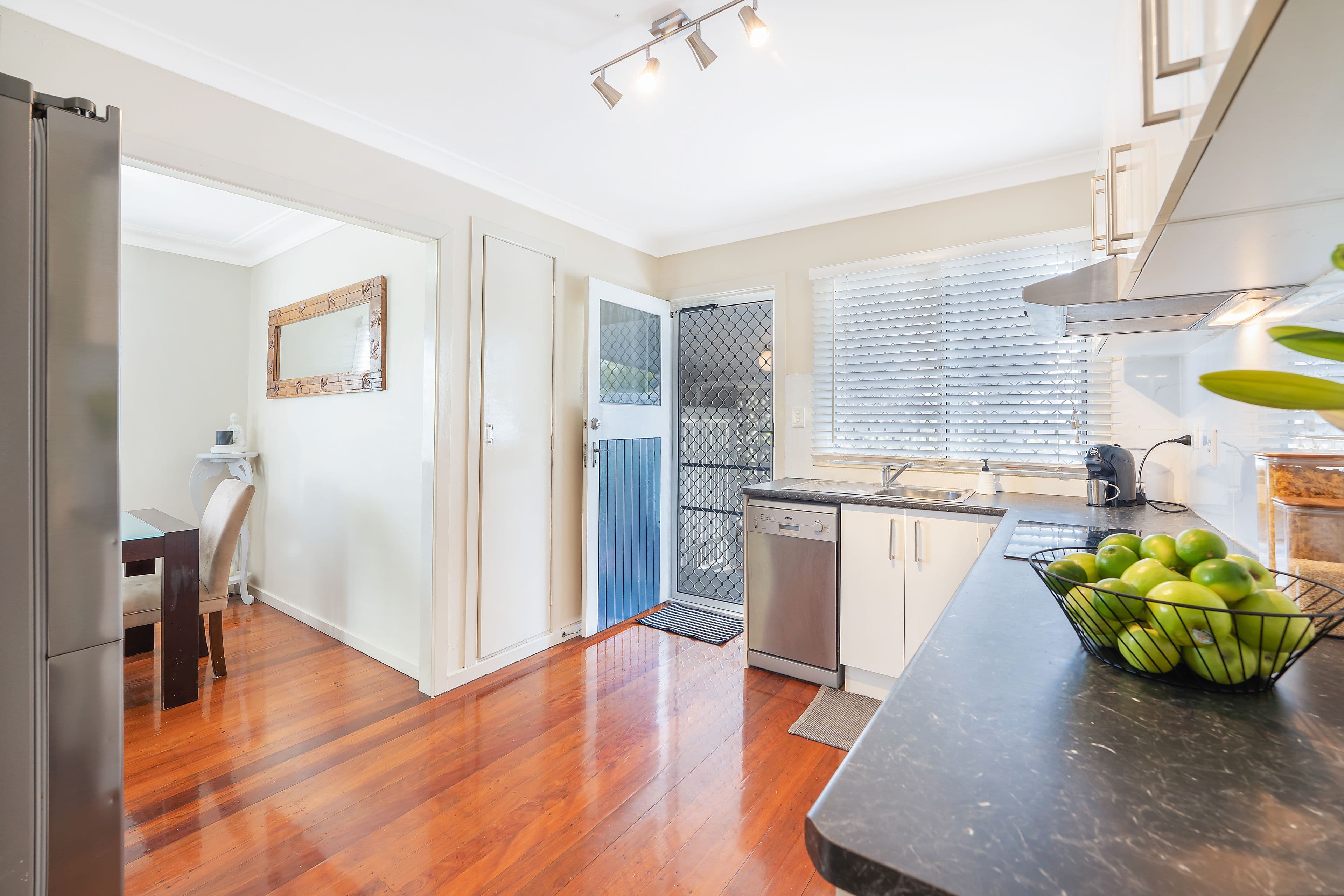 12 Griffith Road, Scarborough QLD 4020, Scarborough - Thumbnail 6
