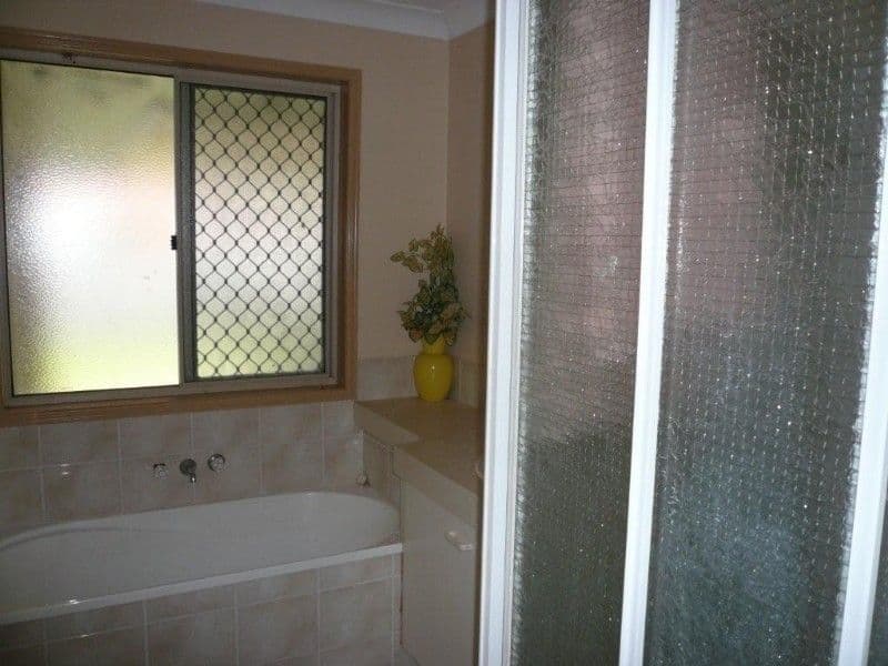 7 Parkdale Court, PARKWOOD QLD 4214, Parkwood - Thumbnail 6