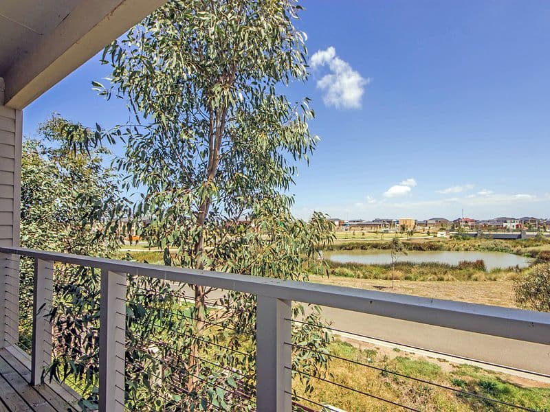 16 Nest Place, POINT COOK VIC 3030, Point Cook - Thumbnail 2