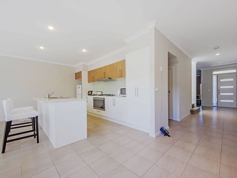 16 Nest Place, POINT COOK VIC 3030, Point Cook - Thumbnail 6