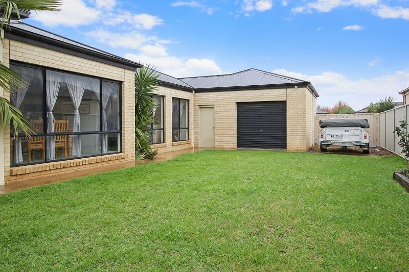 8 La Bamba Drive, Yarrawonga VIC 3730, Yarrawonga - Thumbnail 4