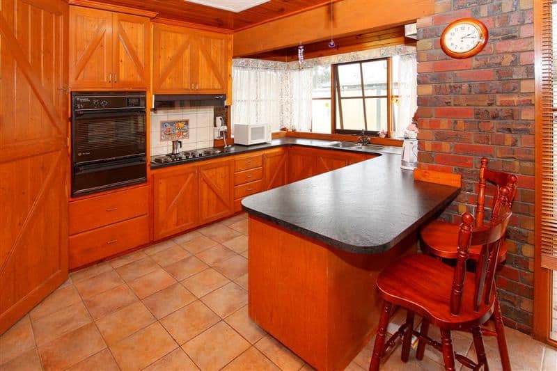 8 Montrose Court, SYDENHAM VIC 3037, Sydenham - Thumbnail 4