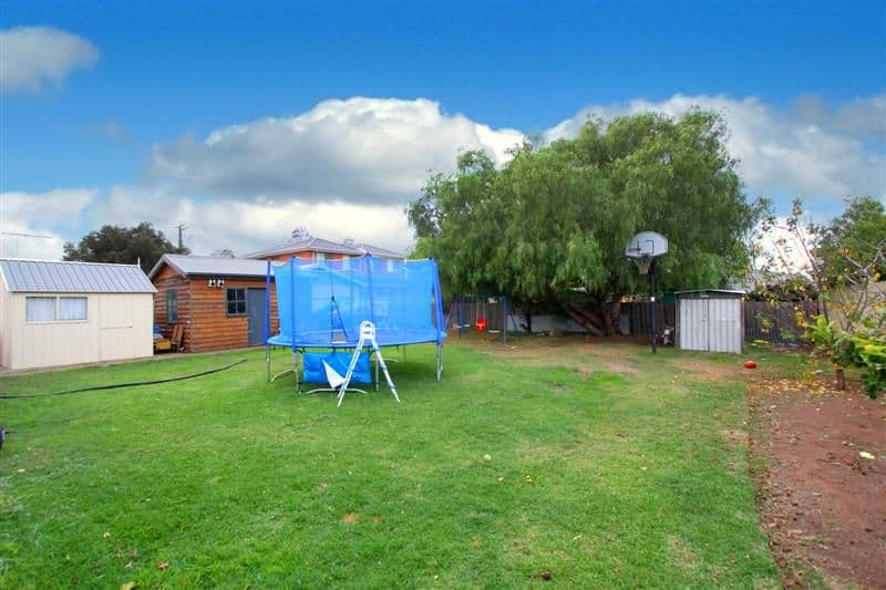 8 Montrose Court, SYDENHAM VIC 3037, Sydenham - Thumbnail 7