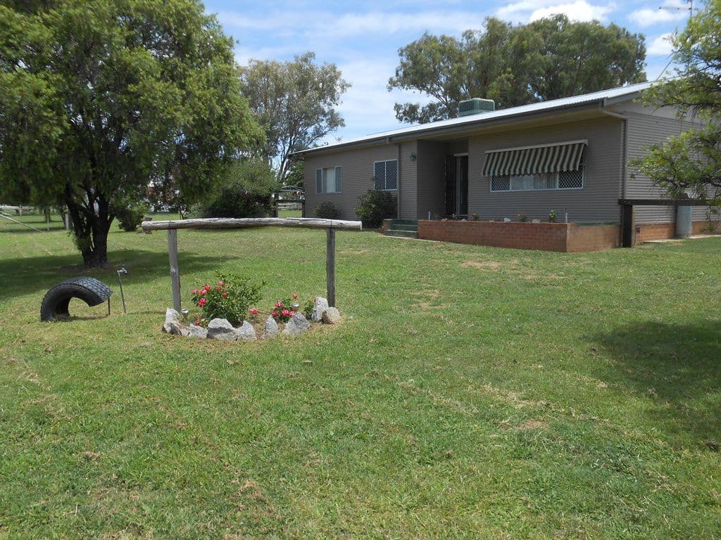 60 New Winton Road, TAMWORTH NSW 2340, Tamworth - Thumbnail 2