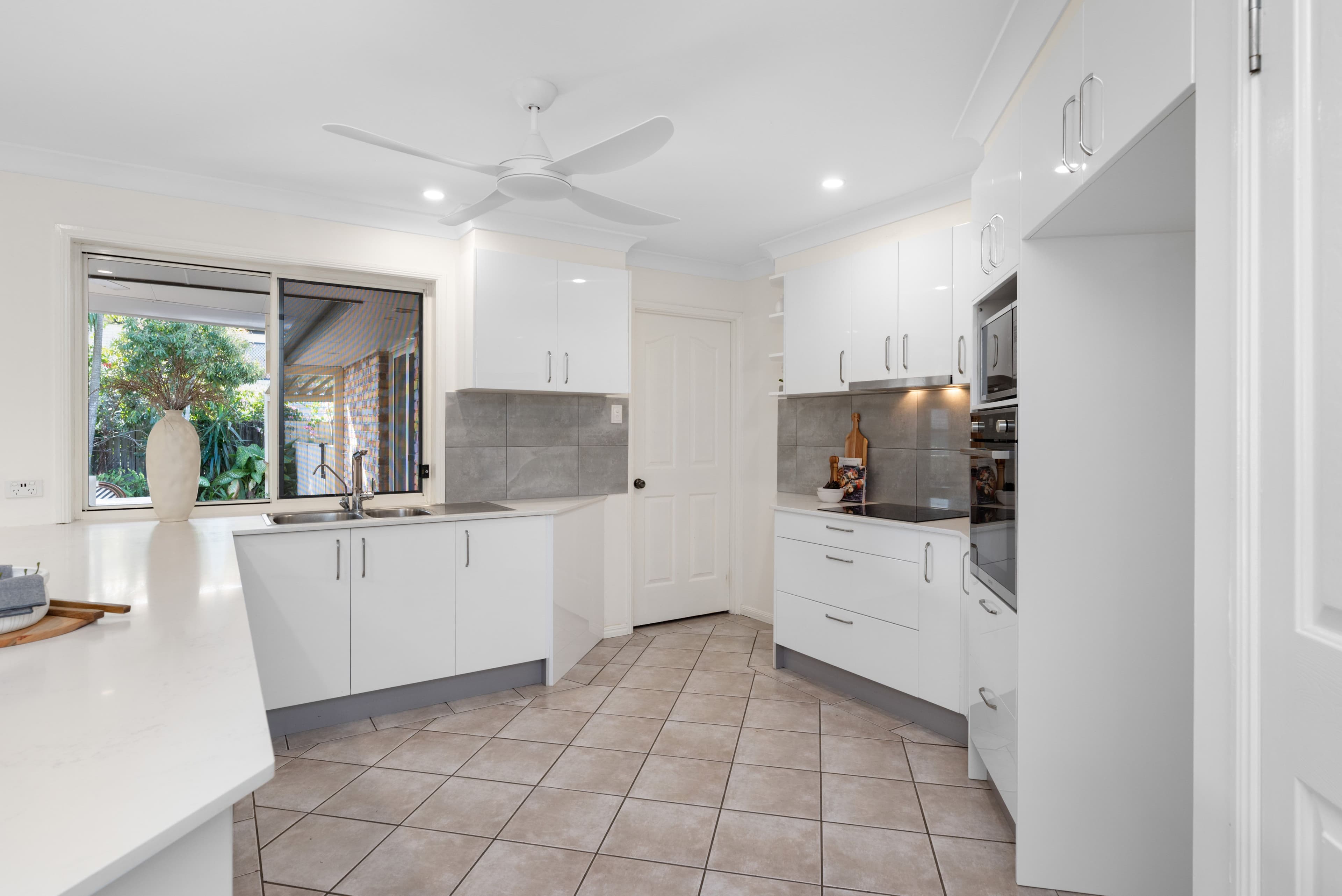 45 Kauri Street, Carindale QLD 4152, Carindale - Thumbnail 5