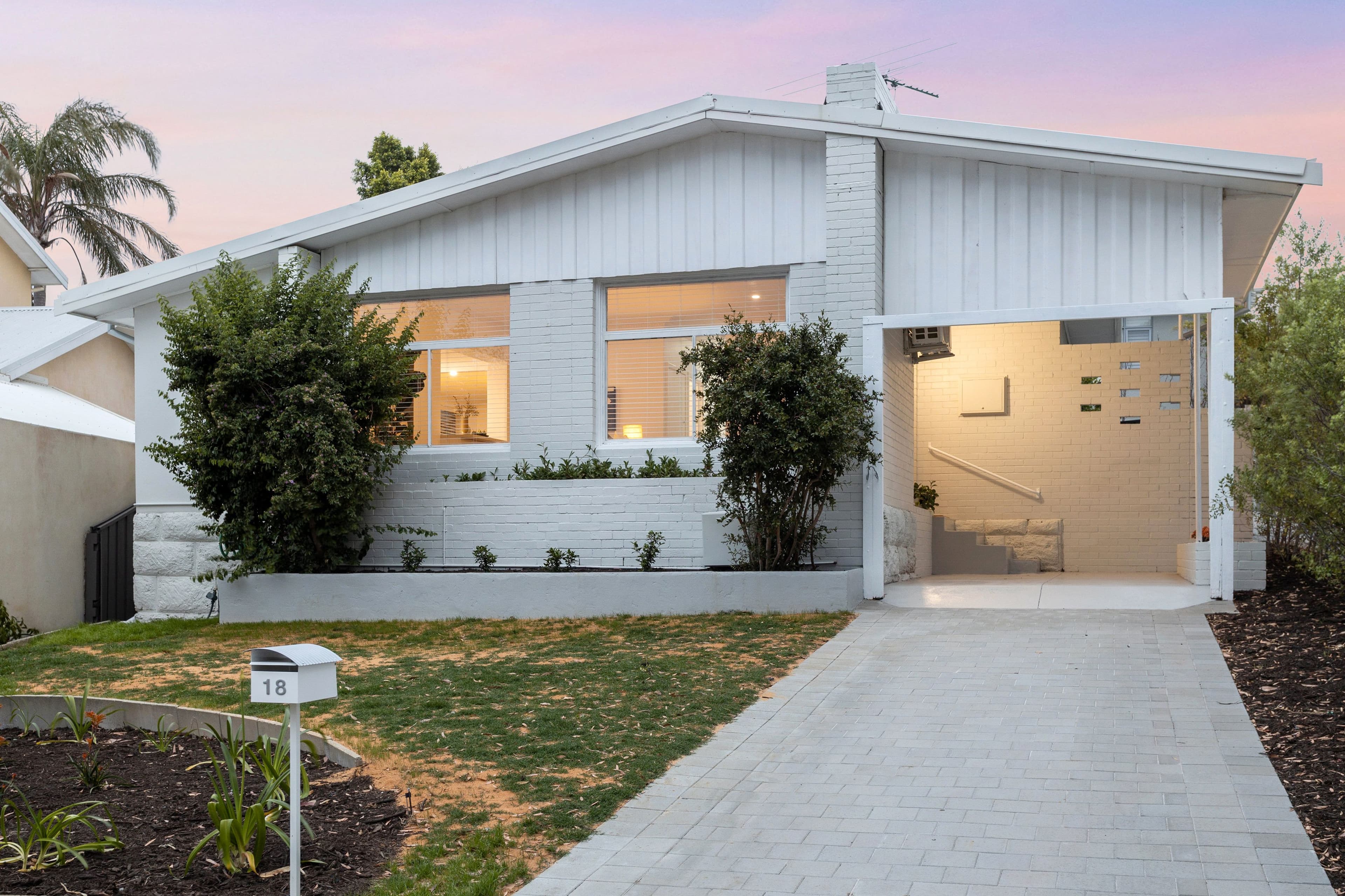18 Crabbe Place, Karrinyup WA 6018, Karrinyup - Image 1