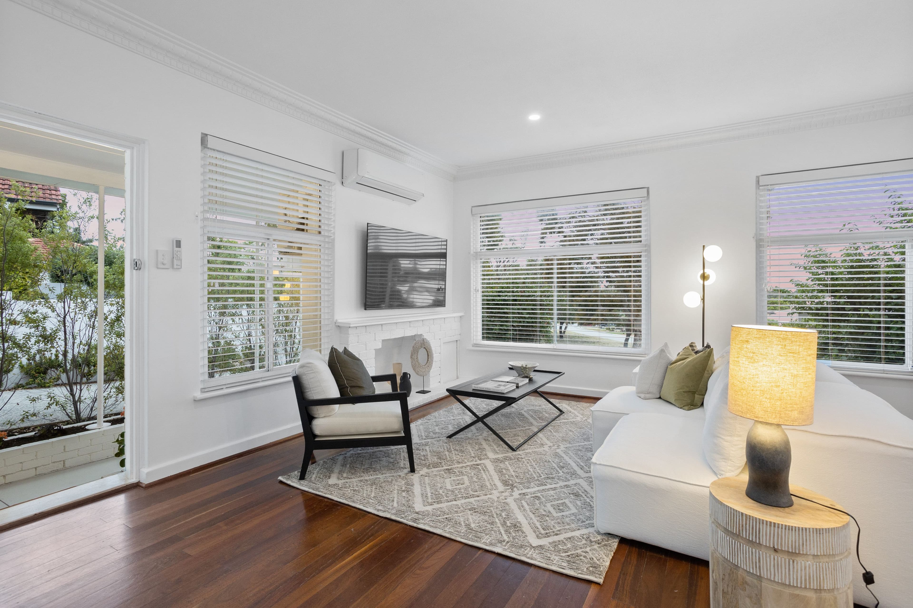 18 Crabbe Place, Karrinyup WA 6018, Karrinyup - Thumbnail 2