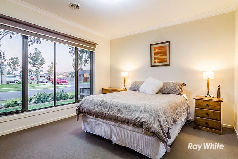 5 Gabitt Street, Cranbourne East VIC 3977, Cranbourne East - Thumbnail 2
