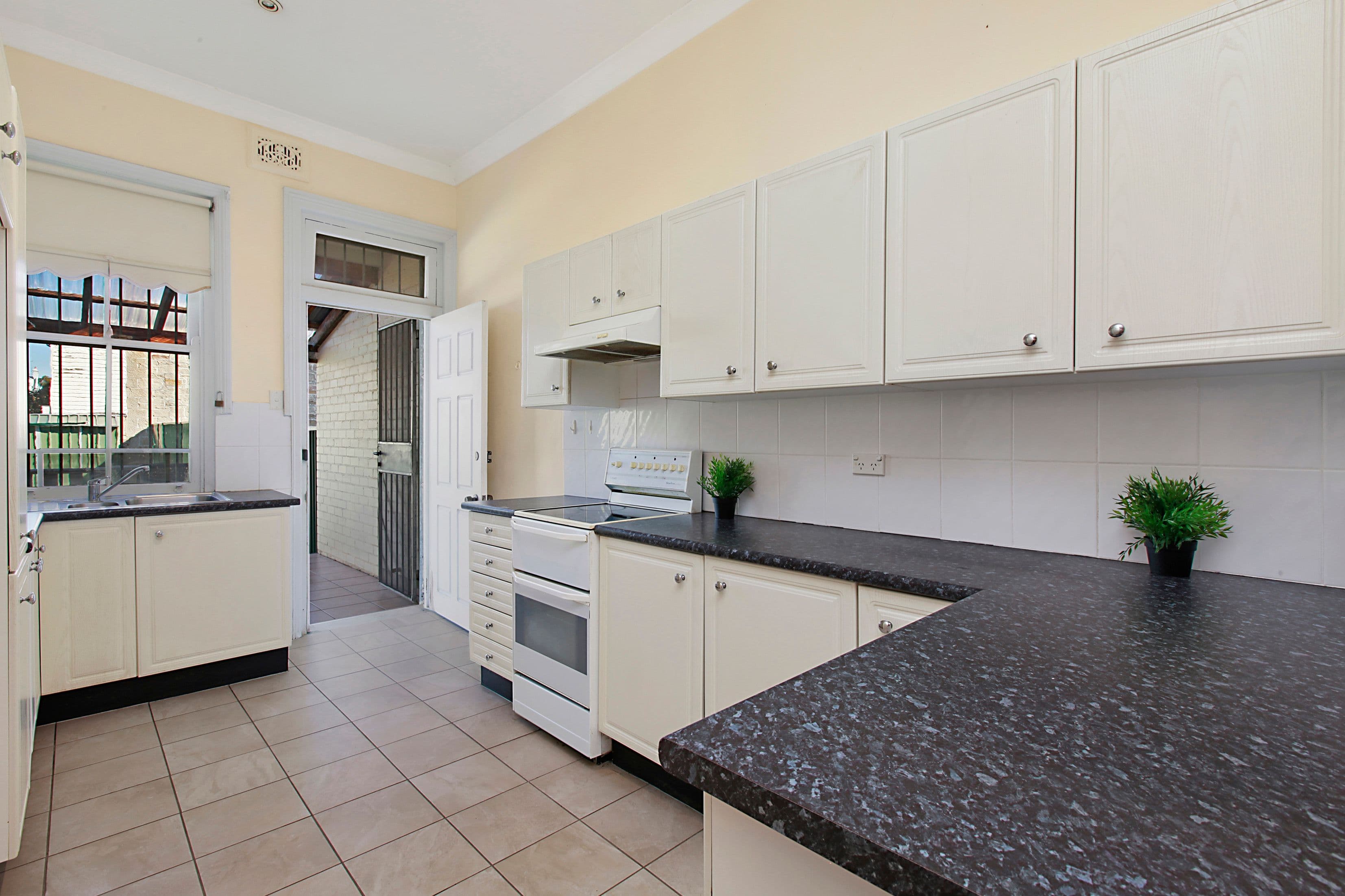 71 Birrell Street, Queens Park - Thumbnail 4