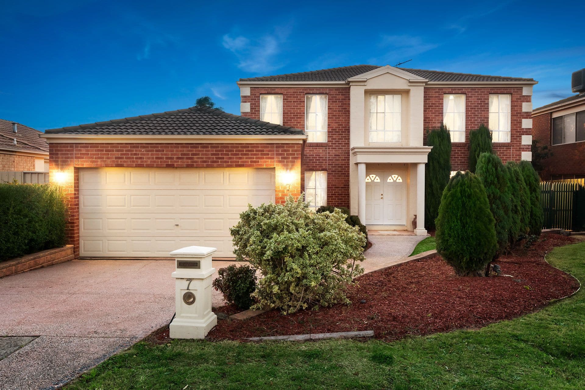 7 Monastery Close, Wantirna South VIC 3152, Wantirna South - Image 1