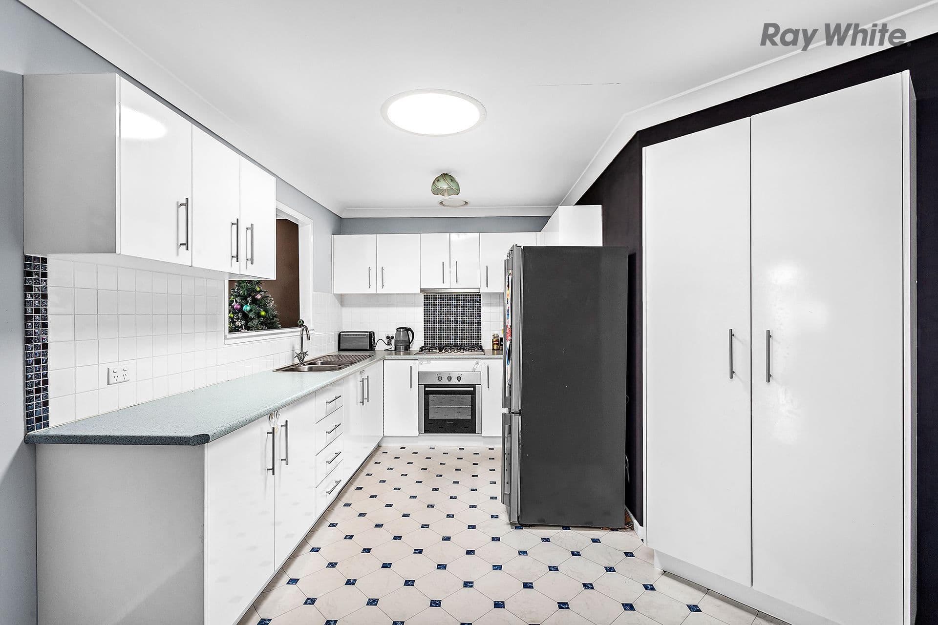 11 Flame Tree Place, Albion Park Rail - Thumbnail 2