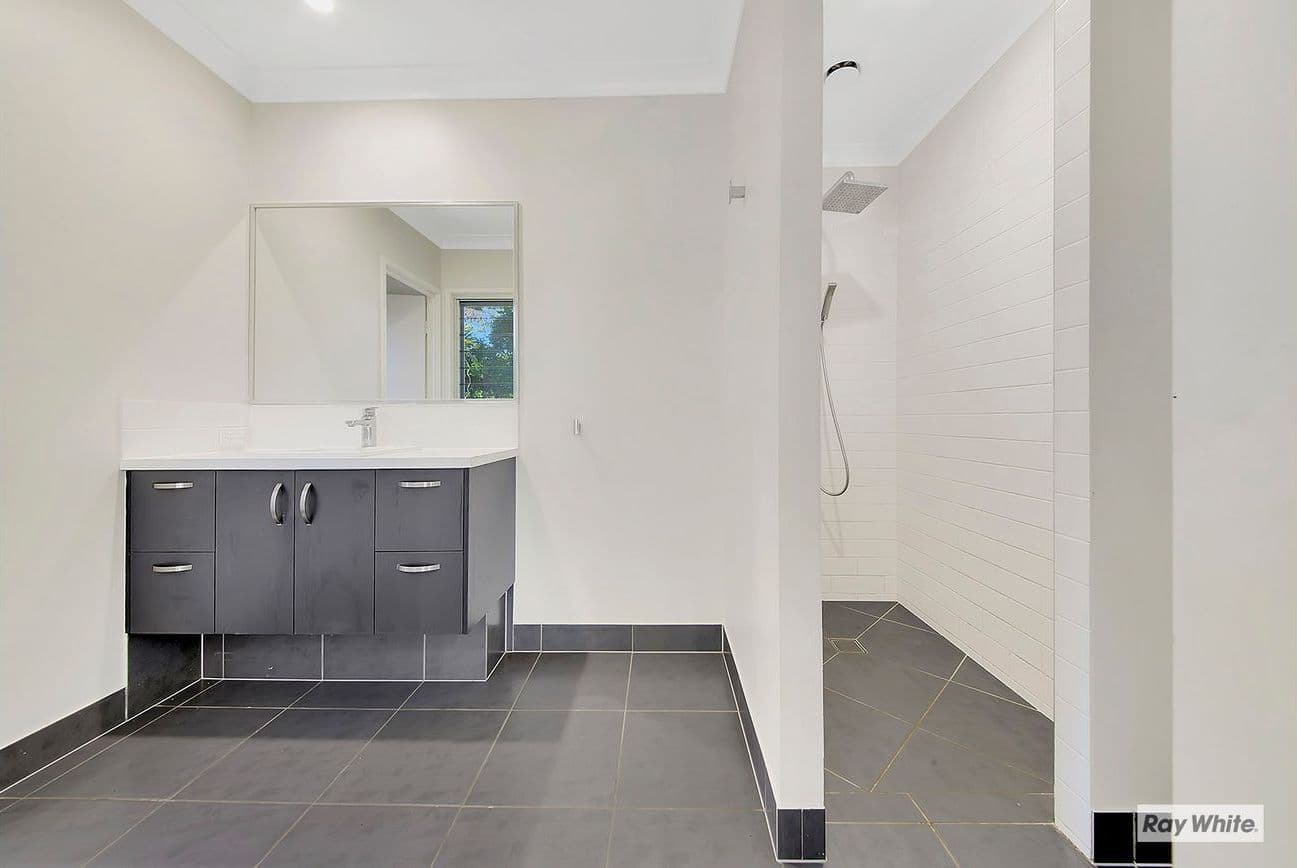 416 Scenic Highway, Rosslyn QLD 4703, Rosslyn - Thumbnail 4