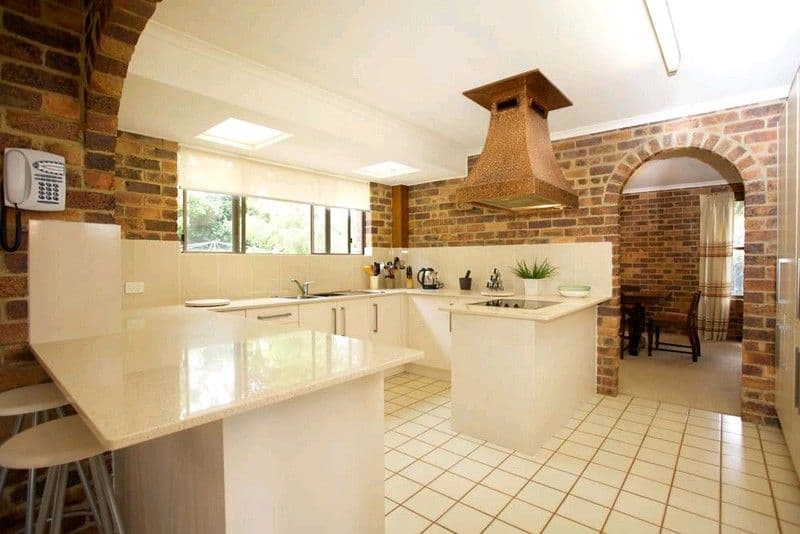 11 Spilsby Place, THE GAP QLD 4061, The Gap - Thumbnail 2