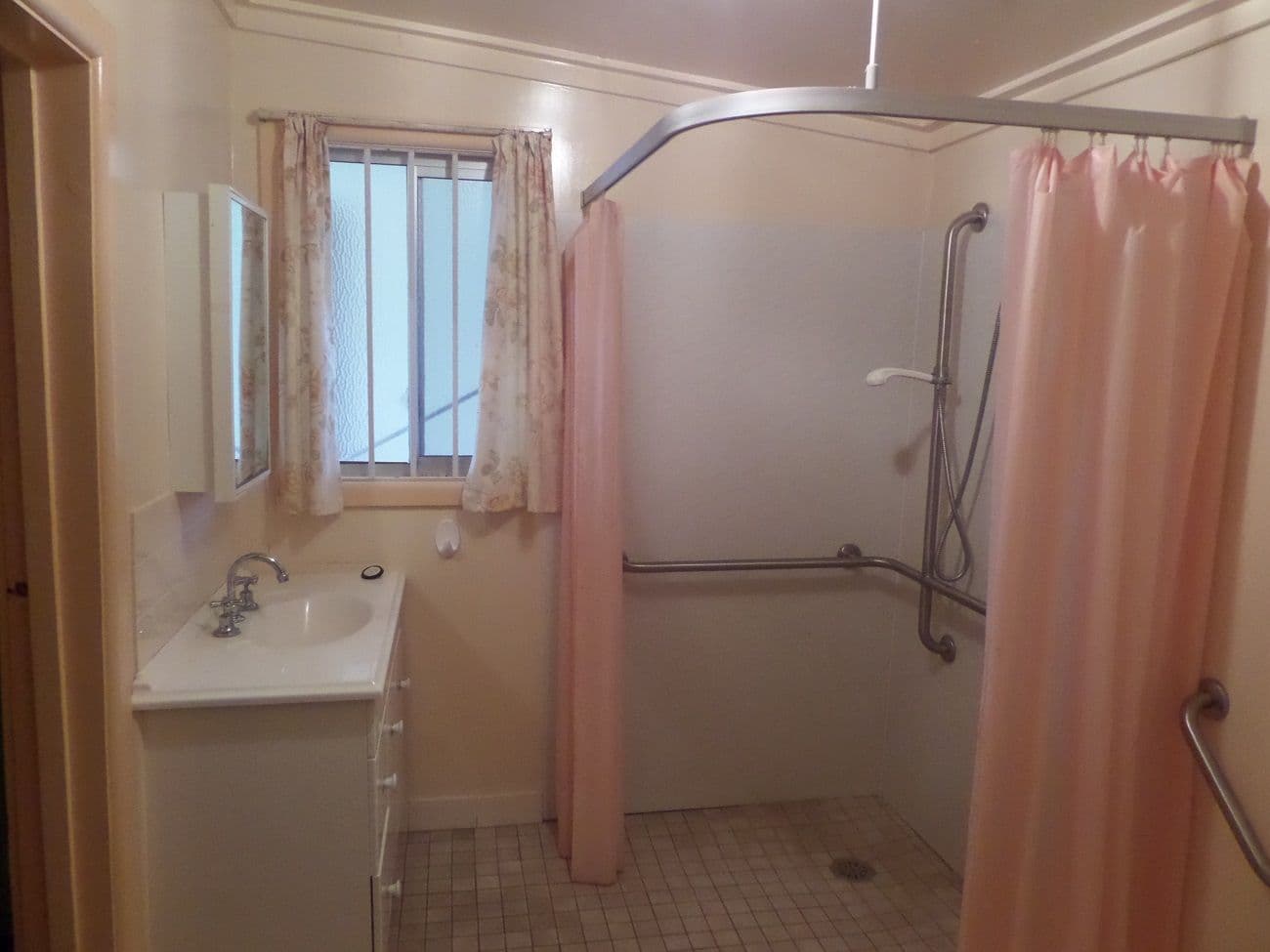 21 Roslyn Street, NARRANDERA NSW 2700, Narrandera - Thumbnail 3