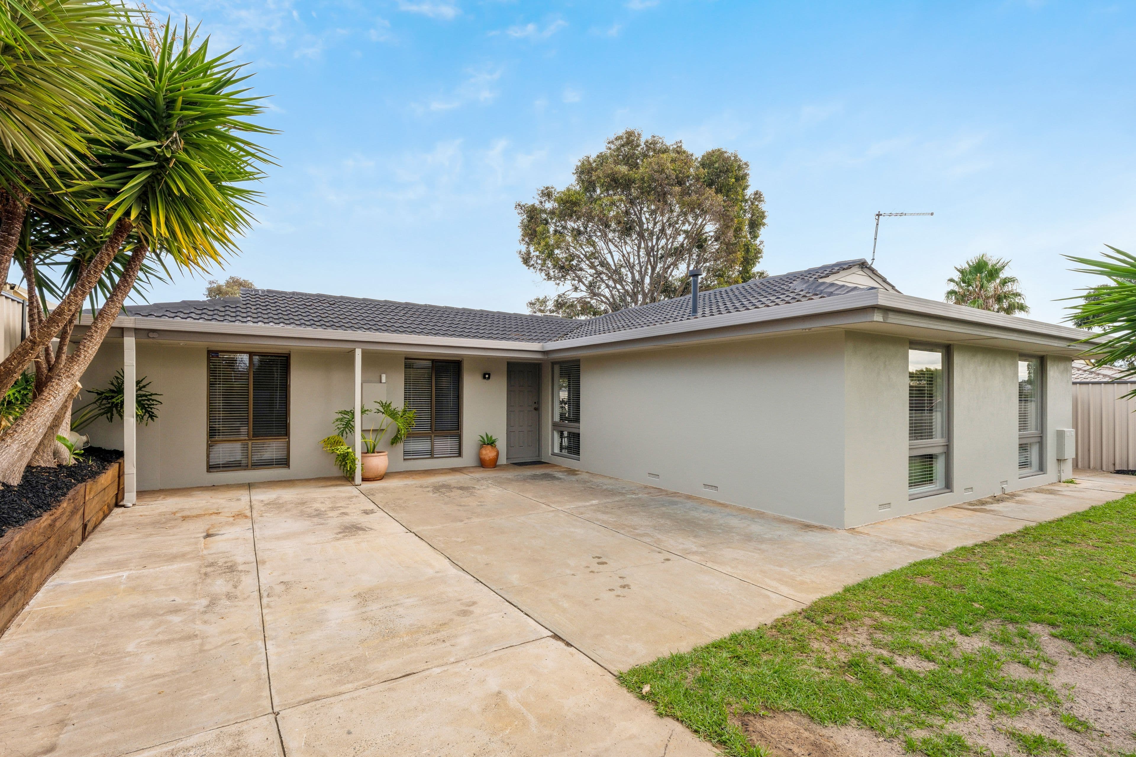 7 Thomas Crescent, Reynella SA 5161, Reynella - Thumbnail 3