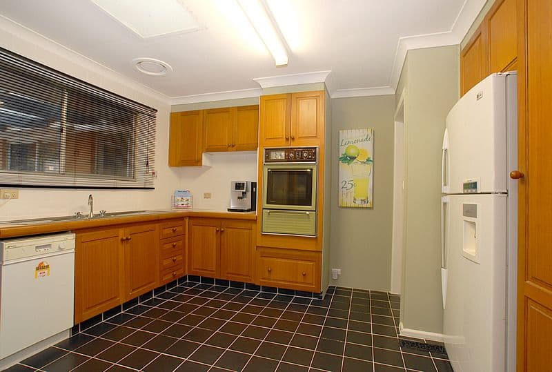 27 Tulip Crescent, BORONIA VIC 3155, Boronia - Thumbnail 5