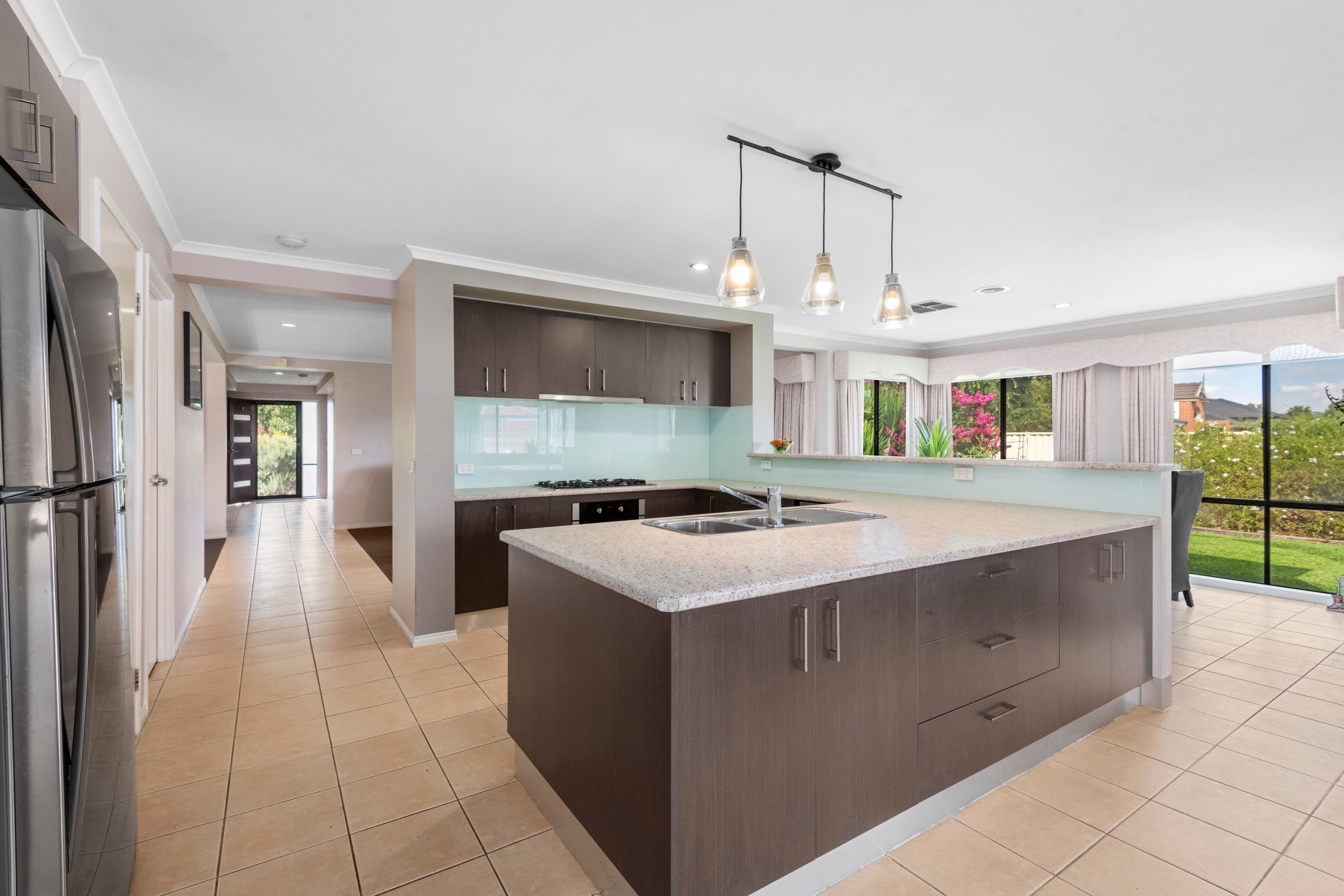 1 Ellesmere Grove, Melton West VIC 3337, Melton West - Thumbnail 5