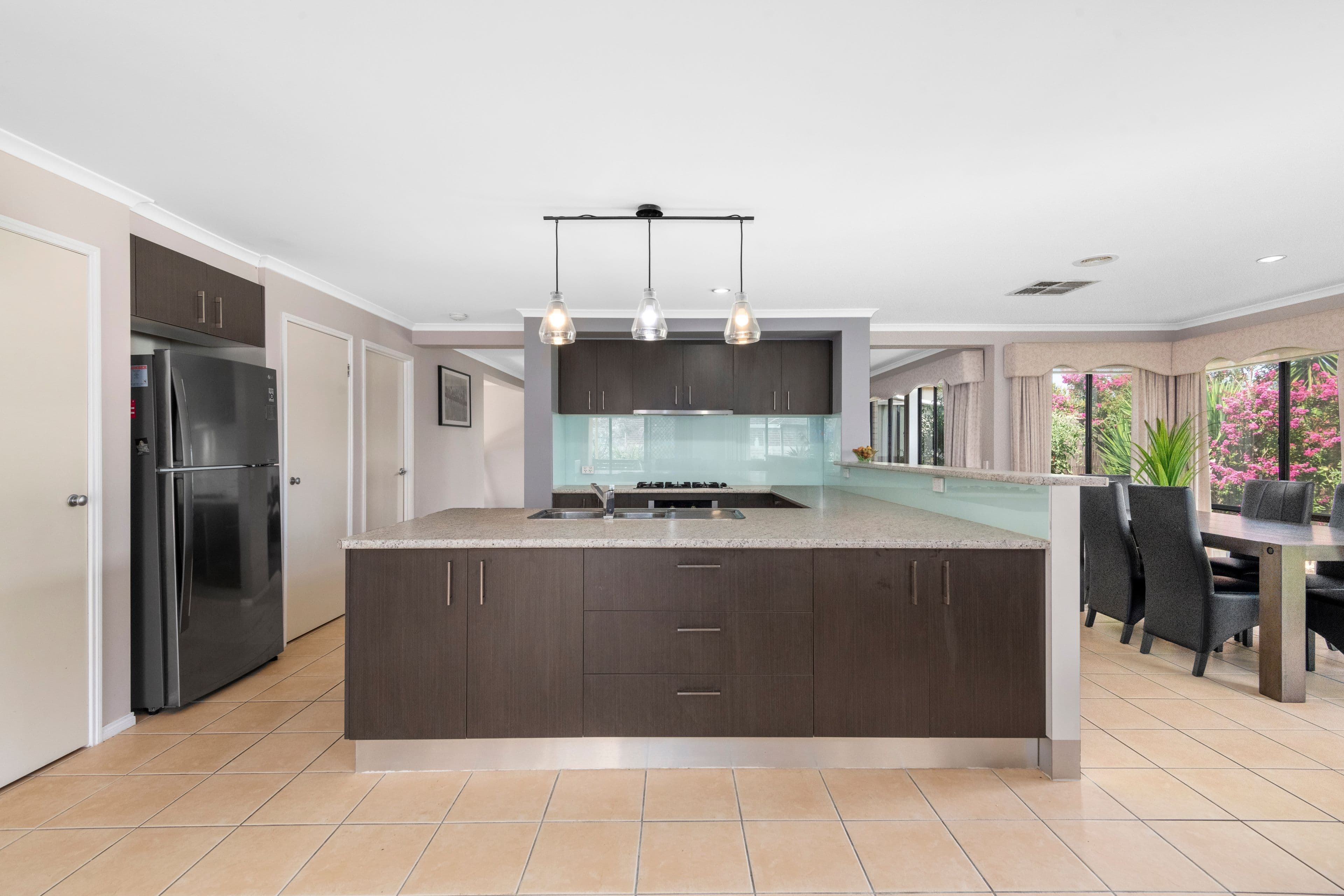 1 Ellesmere Grove, Melton West VIC 3337, Melton West - Thumbnail 6