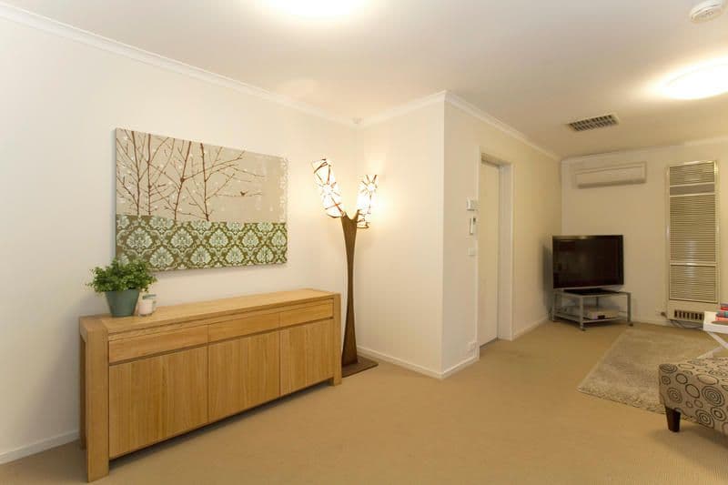 7 Carlisle Crescent, HUGHESDALE VIC 3166, Hughesdale - Thumbnail 3