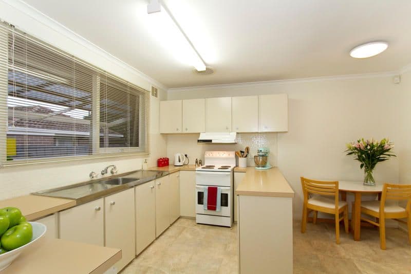 7 Carlisle Crescent, HUGHESDALE VIC 3166, Hughesdale - Thumbnail 4