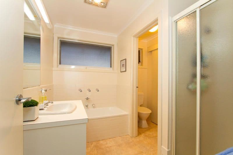 7 Carlisle Crescent, HUGHESDALE VIC 3166, Hughesdale - Thumbnail 6