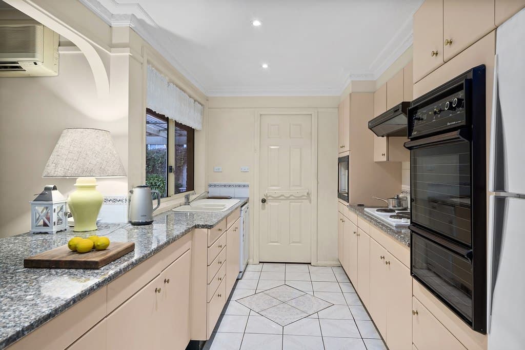 71 Middle Road, Exeter - Thumbnail 3