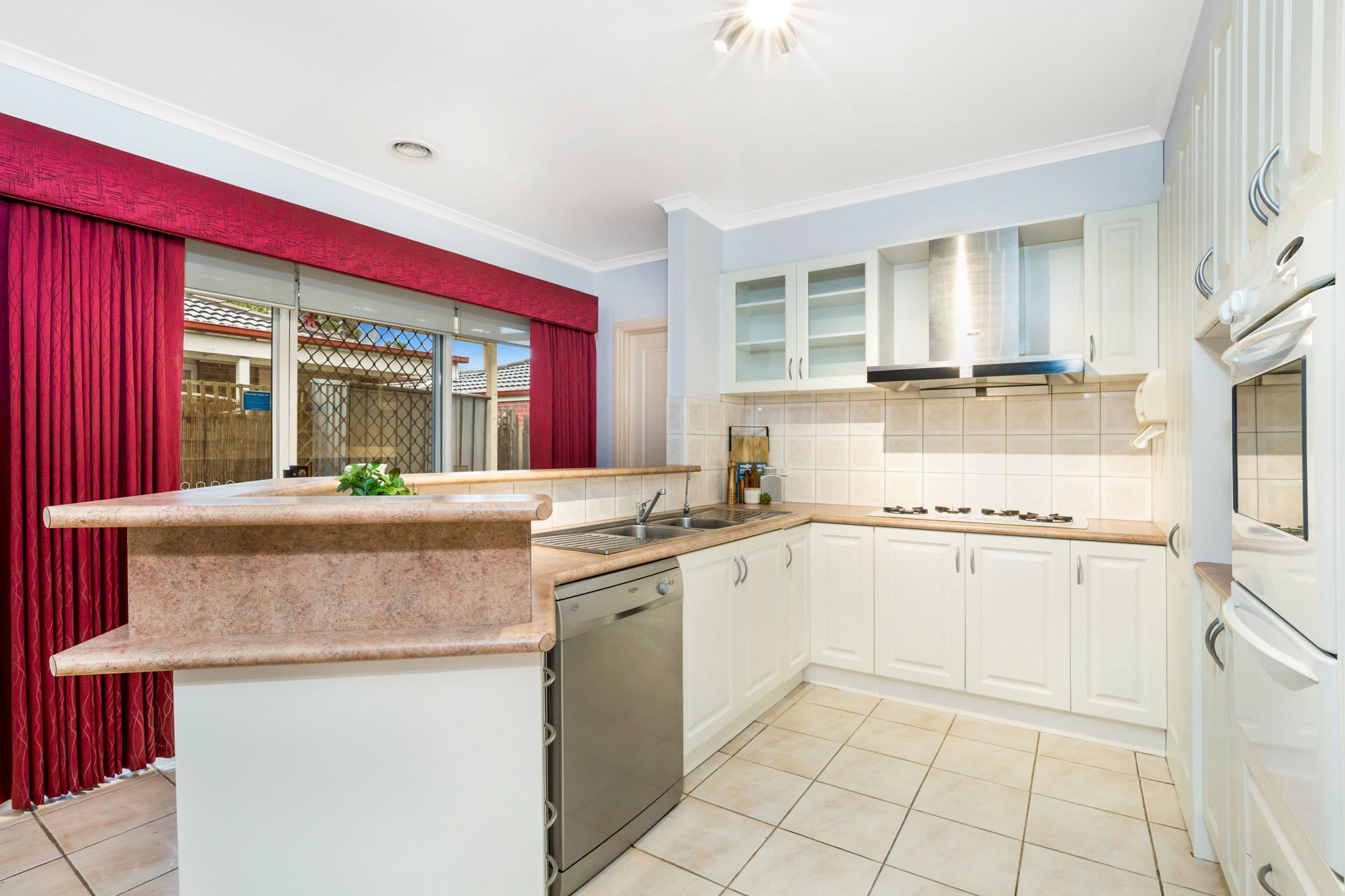 51 Avalon Road, Rowville VIC 3178, Rowville - Thumbnail 3
