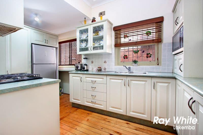2 Beaconsfield Avenue, KINGSGROVE NSW 2208, Kingsgrove - Thumbnail 3
