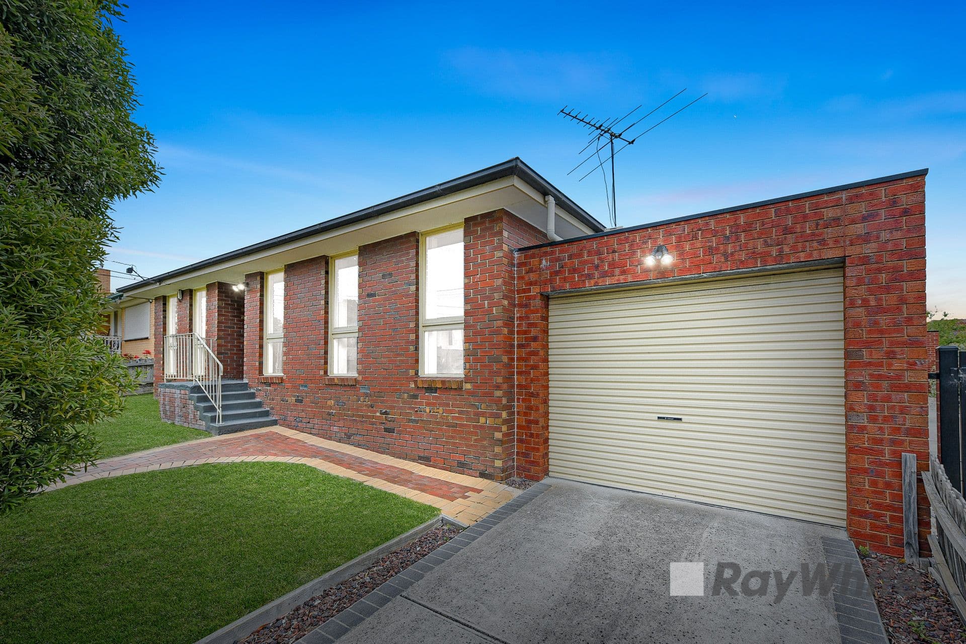 3 Riverview Crescent, Eumemmerring VIC 3177, Eumemmerring - Thumbnail 2