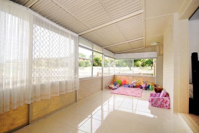 8 Koombarra Street, HARLAXTON QLD 4350, Harlaxton - Thumbnail 4