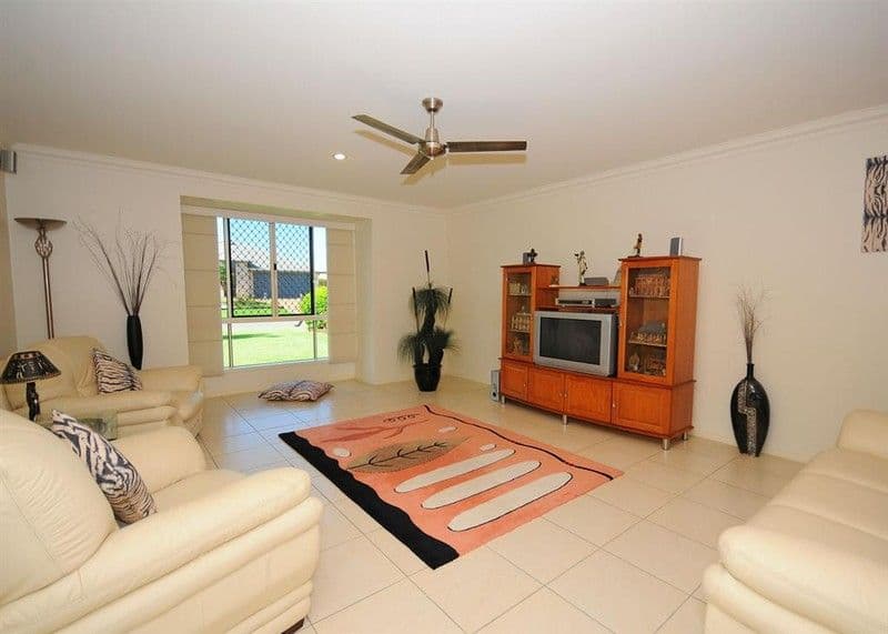 47  Bauhinia Drive, KAWUNGAN QLD 4655, Kawungan - Thumbnail 8