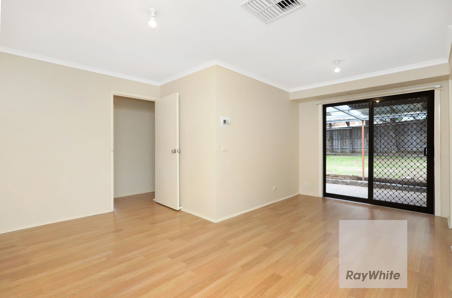 199 Erinbank Crescent, Attwood VIC 3049, Attwood - Thumbnail 7