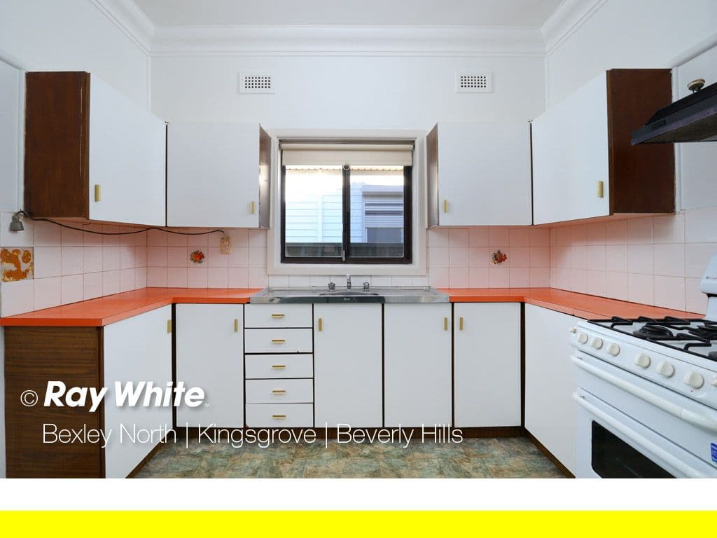 18 Rosebank Avenue, Kingsgrove - Thumbnail 3