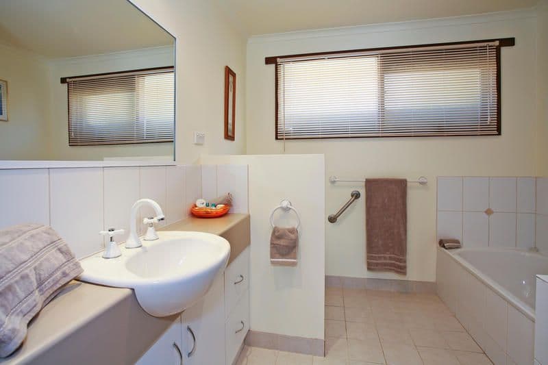 3 Crestmoor Drive, HIGHTON VIC 3216, Highton - Thumbnail 6