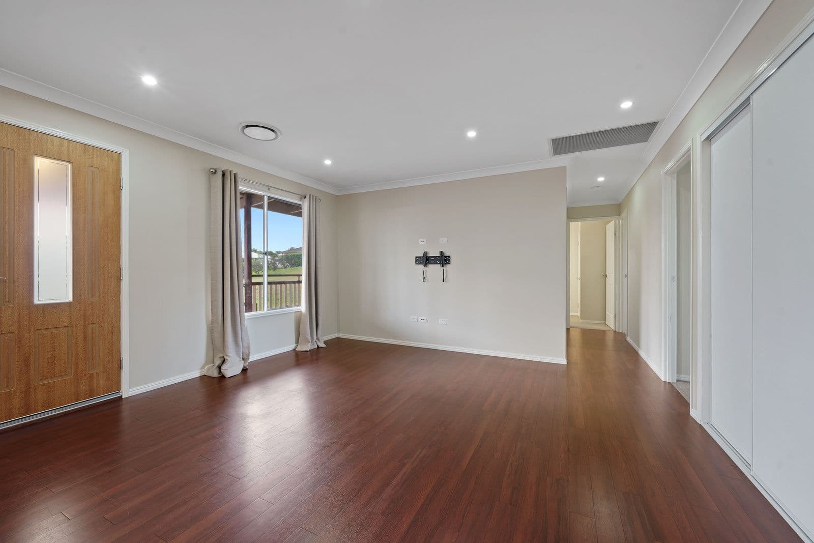 33 Catherine Crescent, Kingsthorpe QLD 4400, Kingsthorpe - Thumbnail 4