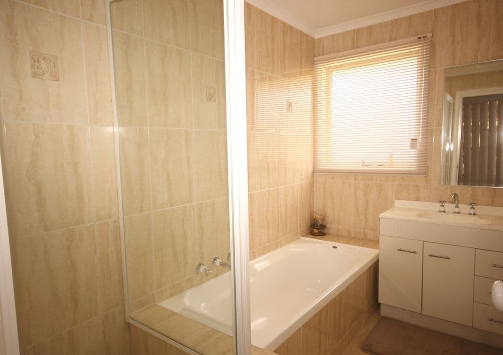 101 Fairfax Circuit, ALBANVALE VIC 3021, Albanvale - Thumbnail 6