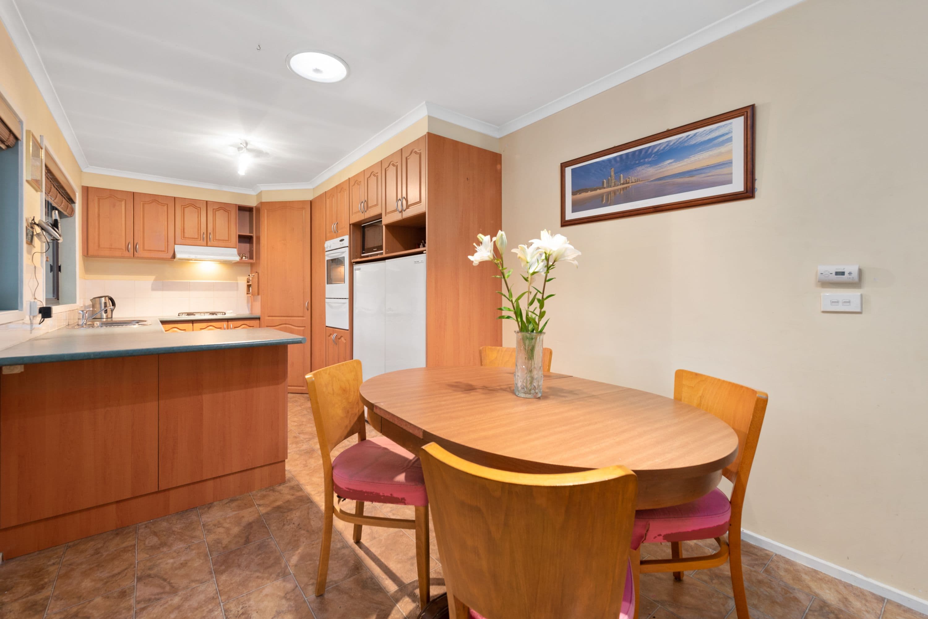 10 Lincoln Avenue, Bayswater VIC 3153, Bayswater - Thumbnail 3