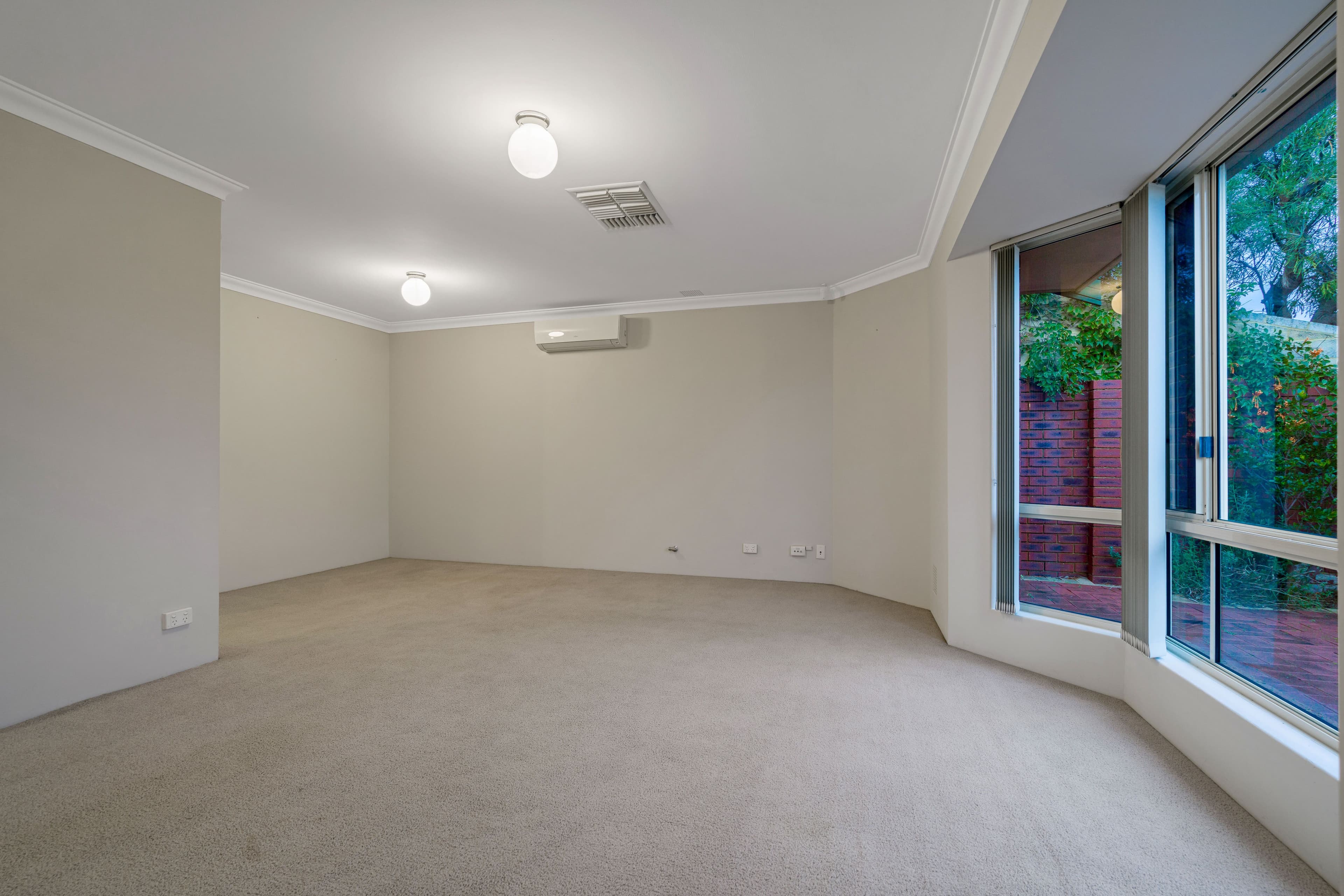 28 Montrose Way, Nollamara WA 6061, Nollamara - Thumbnail 4