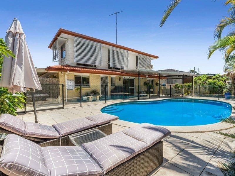 35 Honeysuckle Street, Mansfield QLD 4122, Mansfield - Thumbnail 2