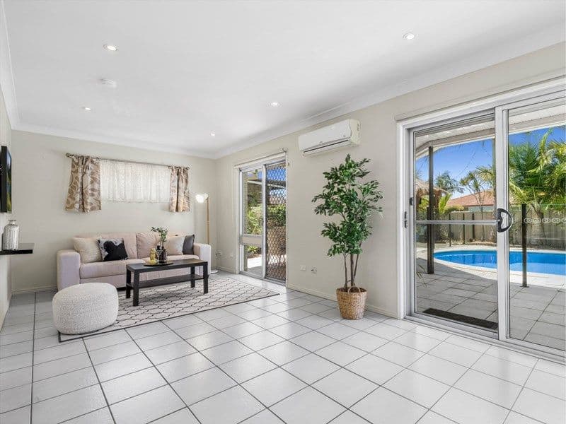 35 Honeysuckle Street, Mansfield QLD 4122, Mansfield - Thumbnail 6