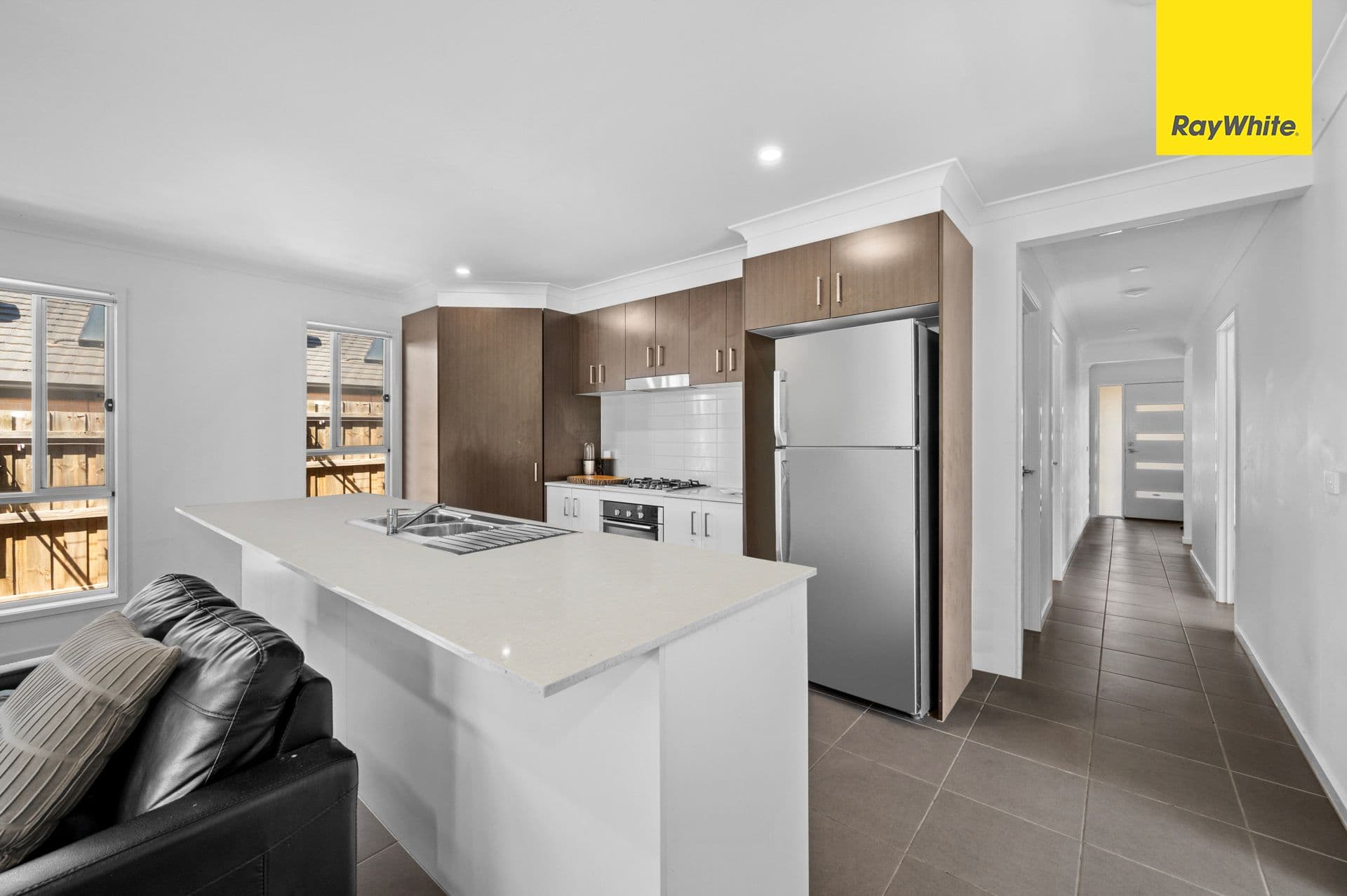 6 Bealiba Avenue, WEIR VIEWS VIC 3338, Weir Views - Thumbnail 4