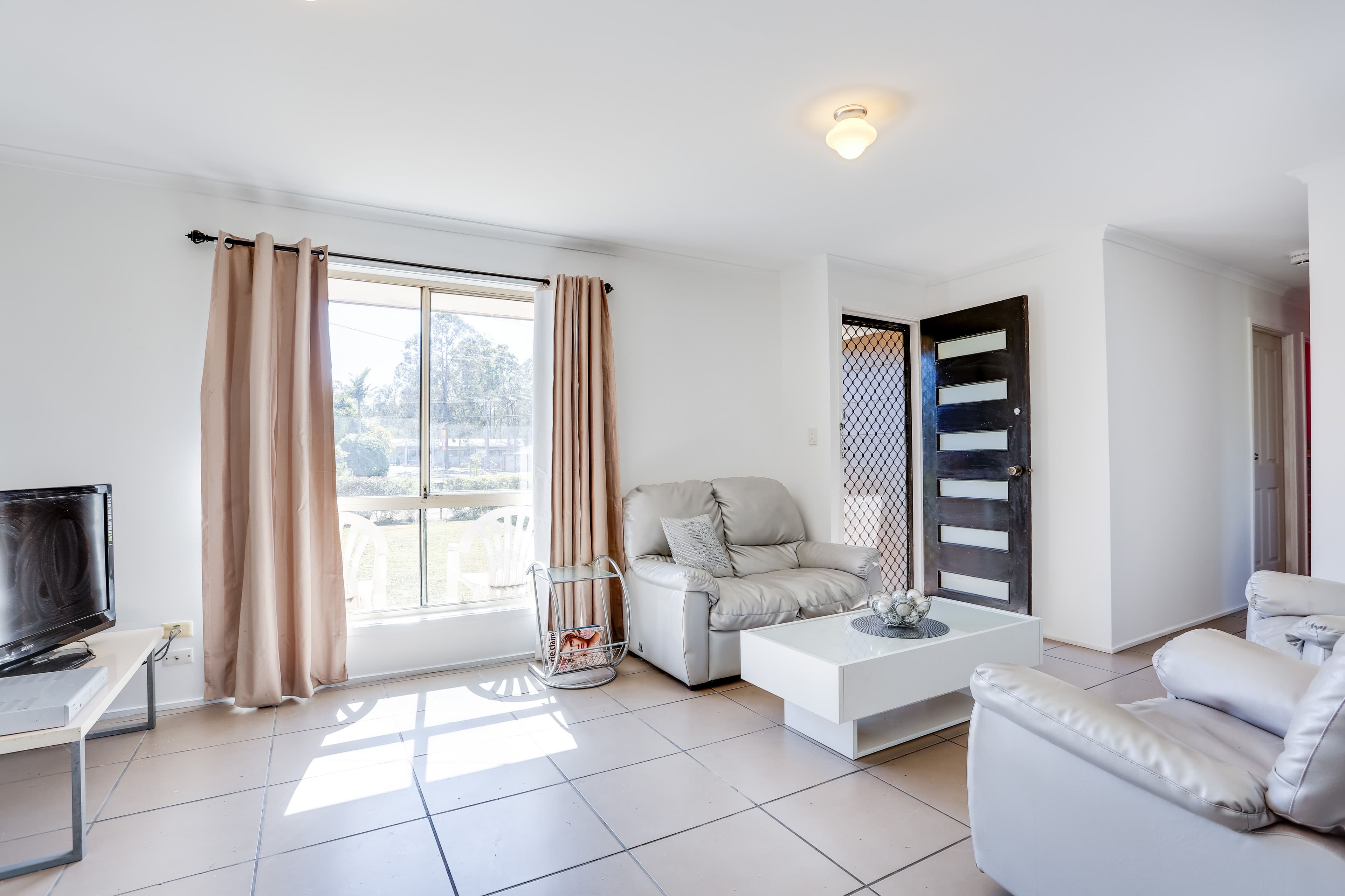 4 Barossa Street, Kingston QLD 4114, Kingston - Thumbnail 3