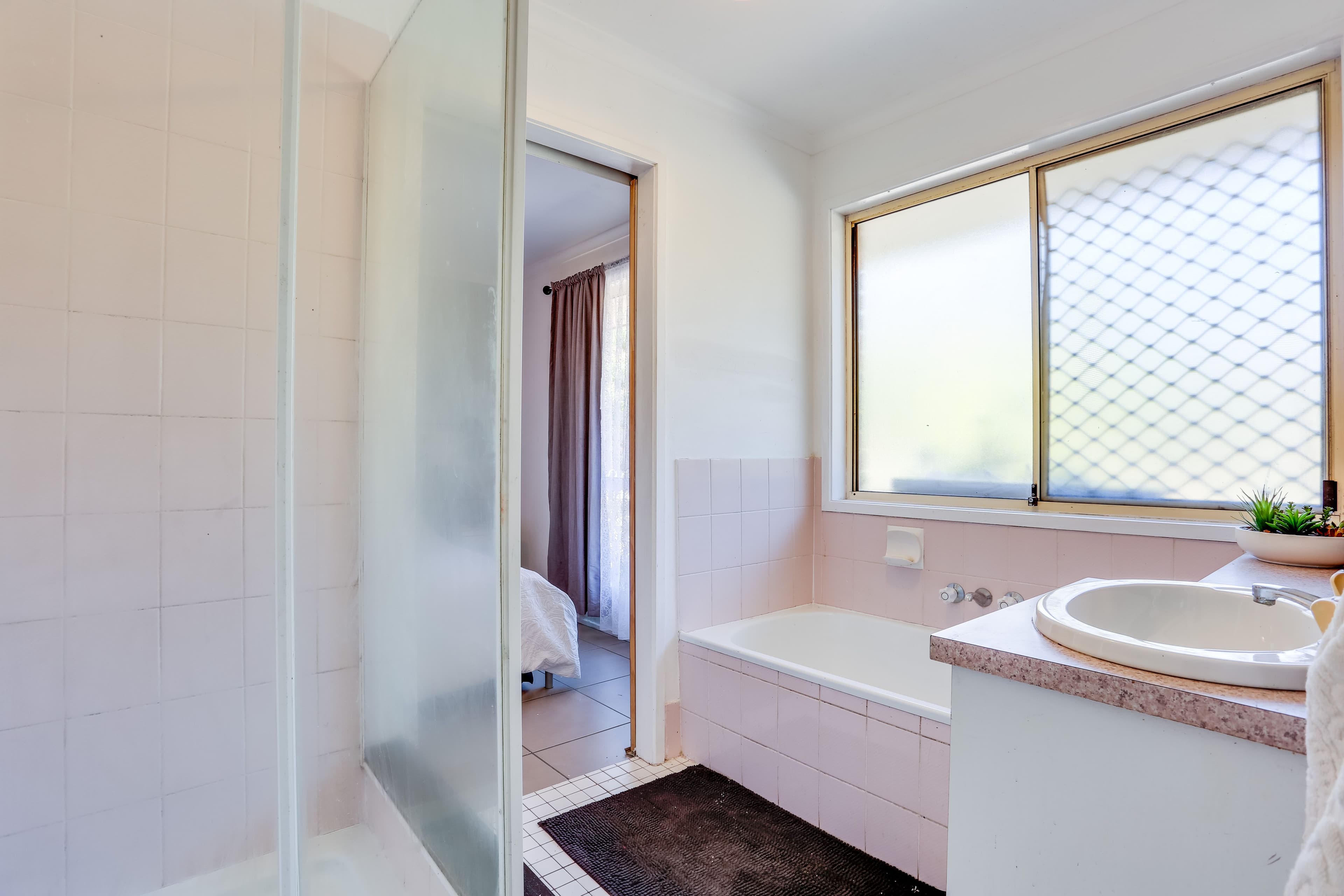 4 Barossa Street, Kingston QLD 4114, Kingston - Thumbnail 8