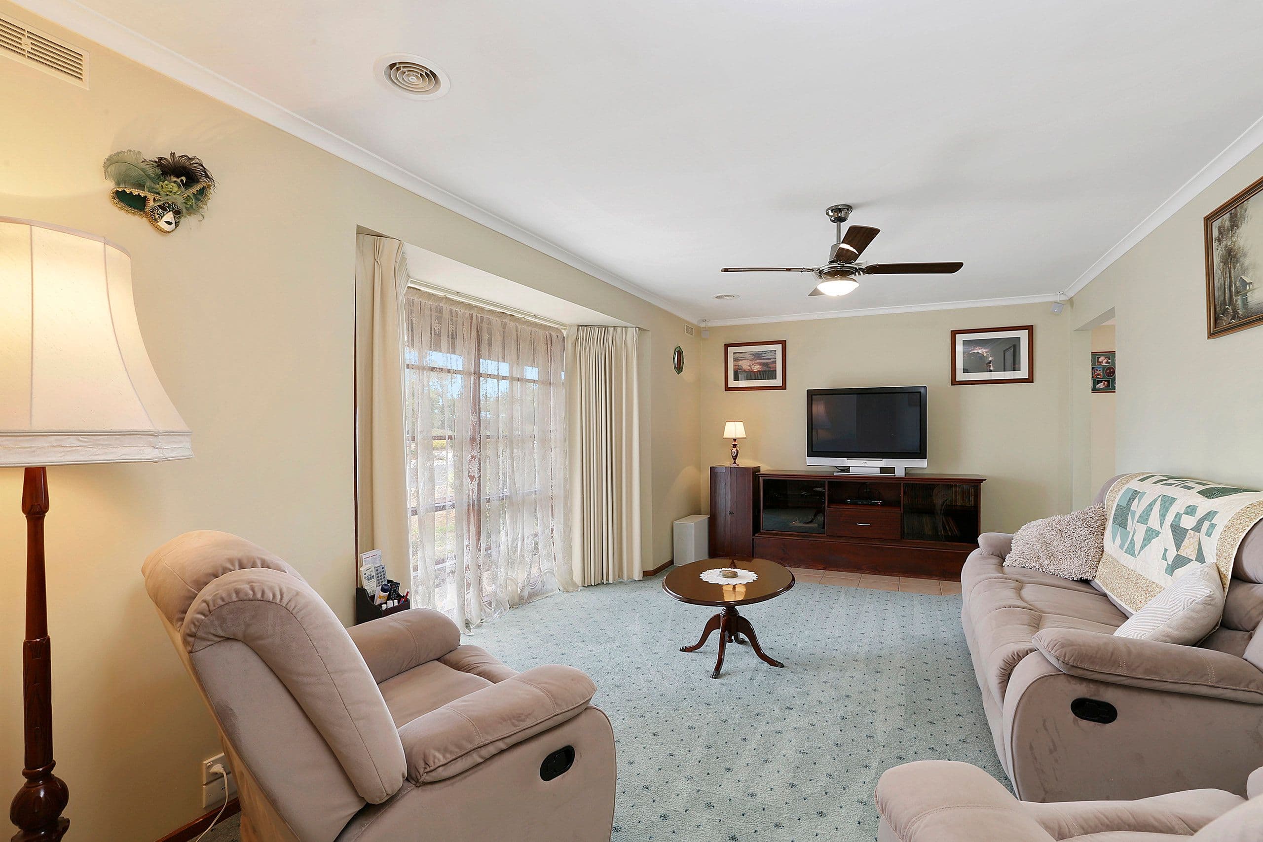 2 Goldfinch Grove, Lara VIC 3212, Lara - Thumbnail 2