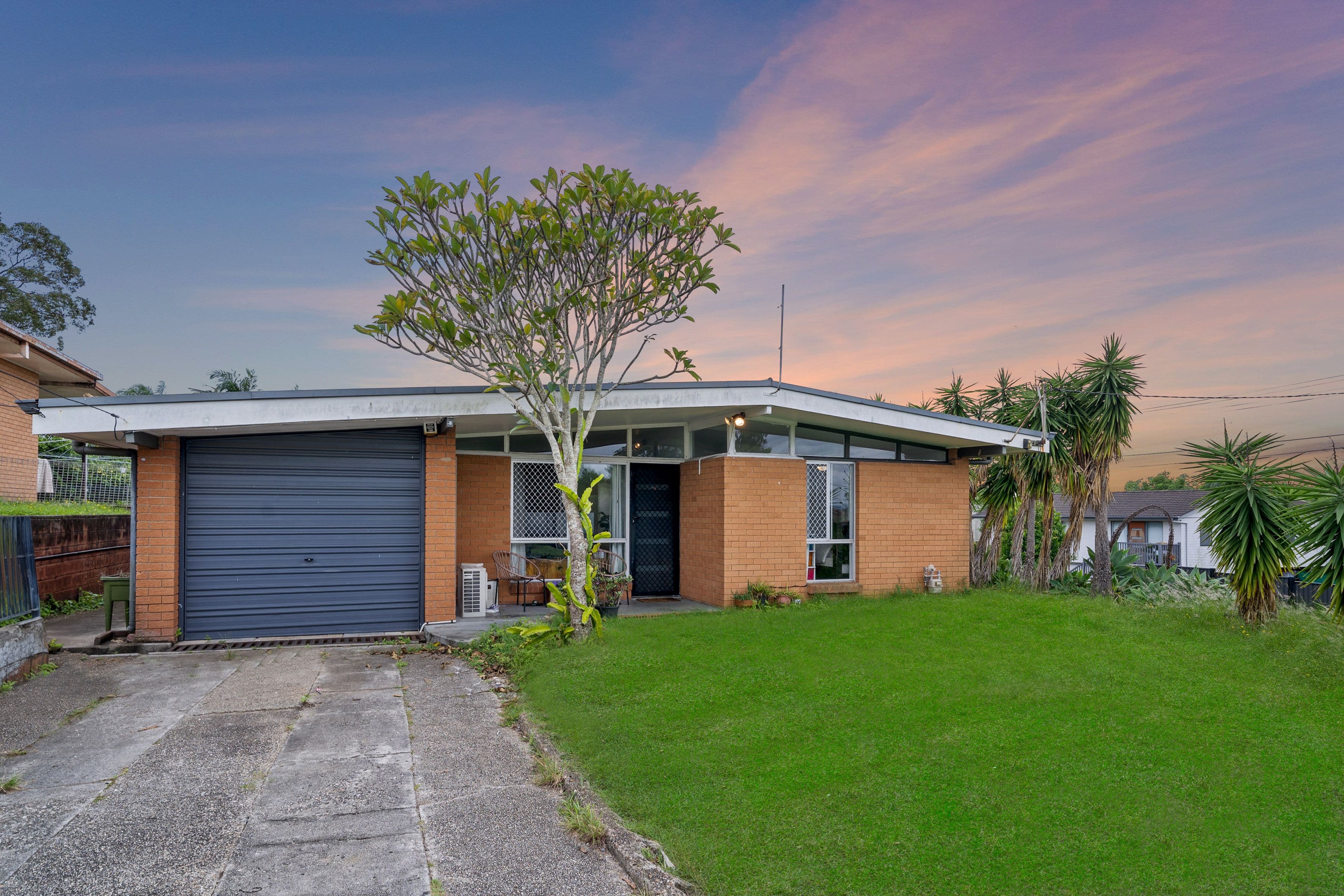 32 Henty Street, Woodridge QLD 4114, Woodridge - Thumbnail 2