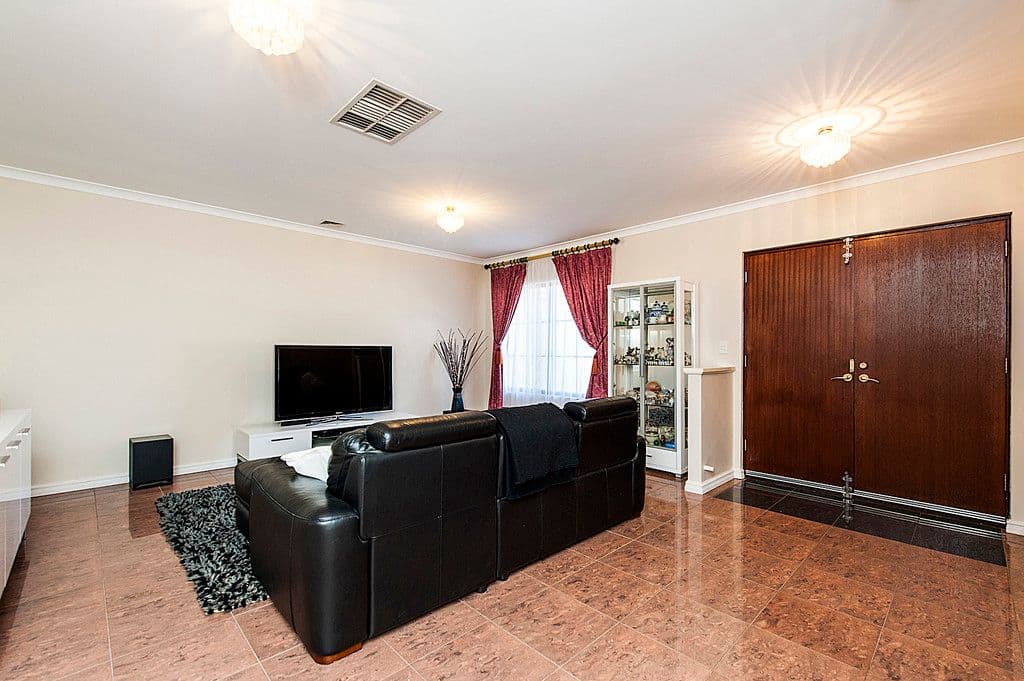 24 Plane Tree Green, Forrestfield WA 6058, Forrestfield - Thumbnail 5