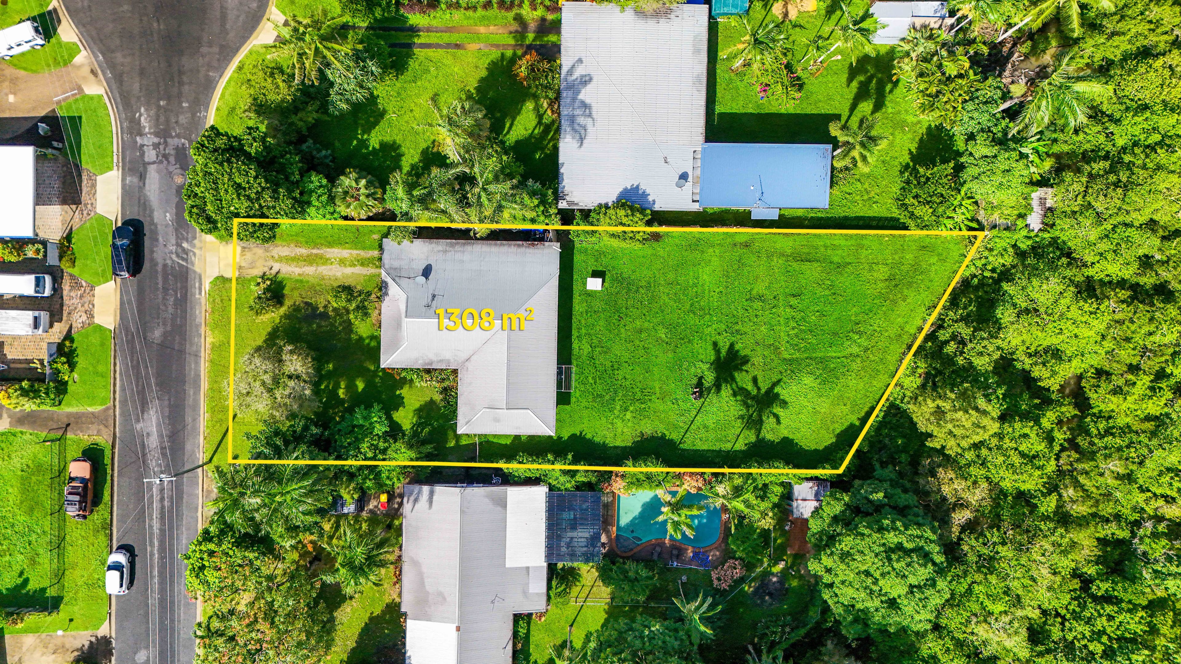 18 Connemara Close, Trinity Beach QLD 4879, Trinity Beach - Thumbnail 2